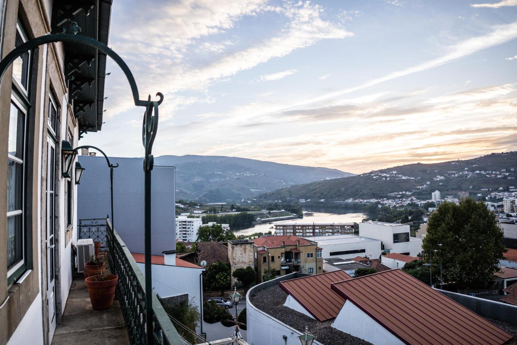 Douro D'Heart - Regua Guesthouse - Casa Completa Peso da Régua Eksteriør bilde